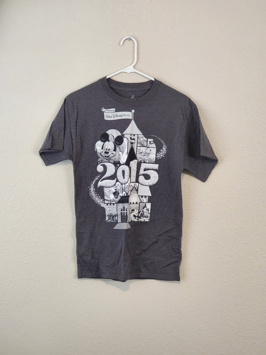 Disney 2015 T-shirt, Size -S